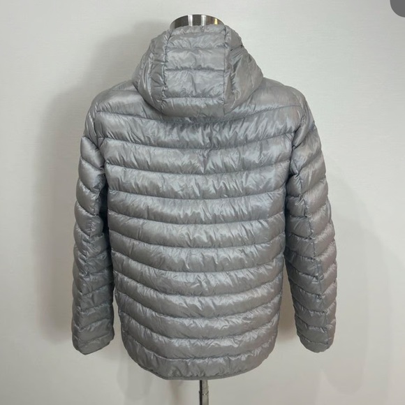 Uniqlo Ultra Light Down jacket size small silver - Picture 1 of 8